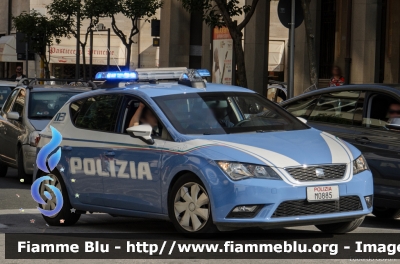 Seat Leon III serie
Polizia di Stato
Squadra Volante
Allestimento NCT Nuova Carrozzeria Torinese
Decorazione Grafica Artlantis
POLIZIA M0885
Parole chiave: Seat Leon_IIIserie POLIZIAM0885