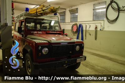 Land-Rover Defender 90
Vigili del Fuoco
Distretto della Vallagarina
Corpo Volontario di Folgaria (TN)
VF 0D5 TN
Parole chiave: Land-Rover Defender_90 VF0D5TN