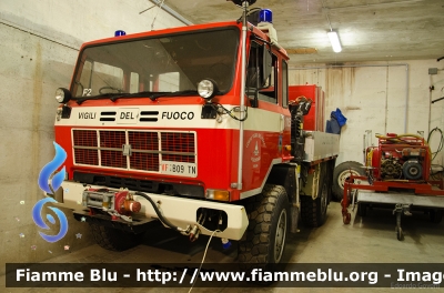 Iveco 90PC
Vigili del Fuoco
Distretto della Vallagarina
Corpo Volontario di Folgaria (TN)
VF B09 TN
Parole chiave: Iveco 90PC VFB09TN