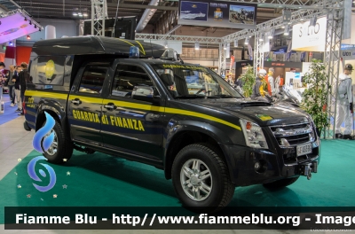 Isuzu D-Max I serie
Guardia di Finanza
Soccorso Alpino
GdiF 463 BG
Parole chiave: Isuzu D-Max_Iserie GdiF463BG Sicurezza_2015