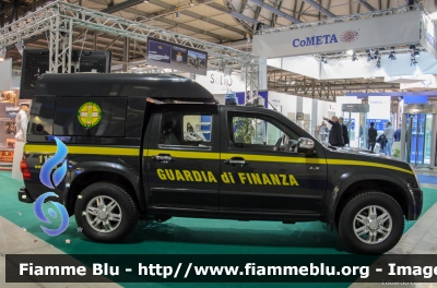 Isuzu D-Max I serie
Guardia di Finanza
Soccorso Alpino
GdiF 463 BG
Parole chiave: Isuzu D-Max_Iserie GdiF463BG Sicurezza_2015