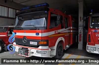 Mercedes-Benz Atego 1528 I serie
Vigili del Fuoco
Comando Provinciale di Asti
Distaccamento Volontario di Nizza Monferrato (AT)
AutoPompaSerbatoio allestimento Scelza
VF 23379
Parole chiave: Mercedes-Benz Atego_1528_Iserie VF23379