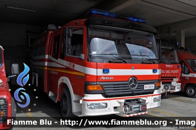 Mercedes-Benz Atego 1528 I serie
Vigili del Fuoco
Comando Provinciale di Asti
Distaccamento Volontario di Nizza Monferrato (AT)
AutoPompaSerbatoio allestimento Scelza
VF 23379
Parole chiave: Mercedes-Benz Atego_1528_Iserie VF23379