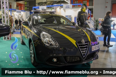 Alfa-Romeo Nuova Giulietta
Guardia di Finanza
Allestita NCT Nuova Carrozzeria Torinese
Decorazione Grafica Artlantis
GdiF 013 BK
Parole chiave: Alfa-Romeo Nuova_Giulietta GdiF013BK Sicurezza_2015