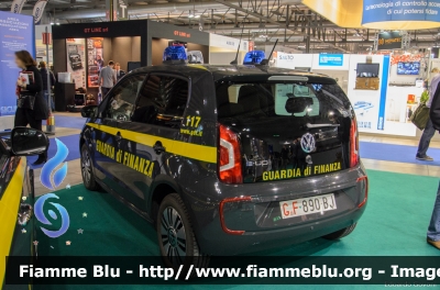 Volkswagen E-Up
Guardia di Finanza
Allestita Focaccia
Decorazione Grafica Artlantis
GdiF 890 BJ
Parole chiave: Volkswagen E-Up GdiF890BJ Sicurezza_2015