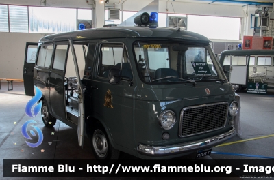 Fiat 238 I serie
Misericordia di Firenze
Allestita Mariani Fratelli
*Veicolo storico*
Parole chiave: Fiat 238_Iserie Reas_2016