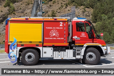 Mercedes-Benz Unimog U430
GEF
Servizio Antincendio Traforo del Fréjus
Allestito BAI
Parole chiave: Mercedes-Benz Unimog_U430