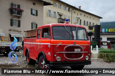 Fiat 650N
Vigili del Fuoco
Unione distrettuale di Cles
Corpo Volontario di Cles (TN)
Automezzo storico anno 1963
VF G65 TN
Parole chiave: Fiat 650N VFG65TN