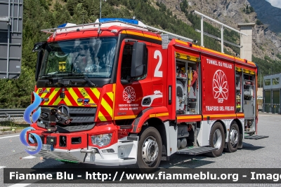 Mercedes-Benz Antos 2543
GEF
Servizio Antincendio Traforo del Fréjus
Allestito BAI
Parole chiave: Mercedes-Benz Antos_2543