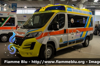 Fiat Ducato X290
Misericordia di Torrenieri (SI)
Allestimento Qtx Ambitalia
Parole chiave: Fiat Ducato_X290 Ambulanza Reas_2016 MisericordieReas2016