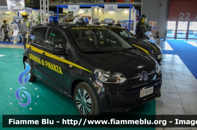 Volkswagen E-Up
Guardia di Finanza
Allestita Focaccia
Decorazione Grafica Artlantis
GdiF 890 BJ
Parole chiave: Volkswagen E-Up GdiF890BJ Sicurezza_2015