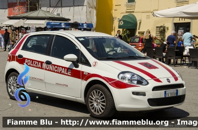 Fiat Punto VI serie
3-Polizia Municipale Pisa
Nucleo Centro Storico
POLIZIA LOCALE YA 393 AH
Parole chiave: Fiat Punto_VIserie POLIZIALOCALEYA393AH