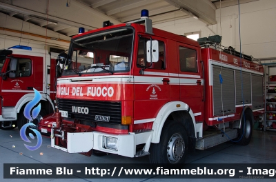 Iveco 190-26
Vigili del Fuoco
Distretto di Pergine Valsugana
Corpo Volontario di Pergine Valsugana (TN)
VF C03 TN
Parole chiave: Iveco 190-26 VFC03TN