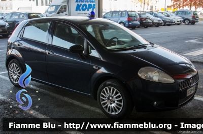 Fiat Grande Punto
Carabinieri
CC CP 842
Parole chiave: Fiat Grande_Punto CCCP842 Sicurezza_2015