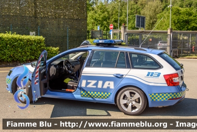 Skoda Octavia 4x4 V serie
Polizia di Stato
Polizia Stradale in servizio sulla rete Autostradale SALT
Allestimento Focaccia
Decorazione Grafica Artlantis
Con nuova decorazione
POLIZIA M3752
Parole chiave: Skoda Octavia_Vserie_4x4 POLIZIAM3752