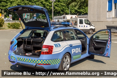 Skoda Octavia 4x4 V serie
Polizia di Stato
Polizia Stradale in servizio sulla rete Autostradale SALT
Allestimento Focaccia
Decorazione Grafica Artlantis
Con nuova decorazione
POLIZIA M3752
Parole chiave: Skoda Octavia_Vserie_4x4 POLIZIAM3752