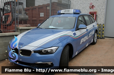 Bmw Serie 3 316 F31 Touring restyle 
Polizia di Stato
Polizia Stradale in servizio sulla A24 "Strada dei Parchi"
Allestita Marazzi
Decorazione Grafica Artlantis
*In consegna*
Parole chiave: Bmw Serie_3_316_F31_Touring_restyle