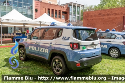 Jeep Renegade
Polizia di Stato
Polizia di Frontiera
POLIZIA N5825
Parole chiave: Jeep Renegade POLIZIAN5825