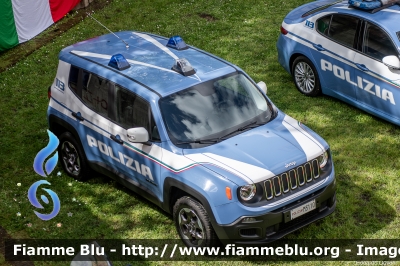 Jeep Renegade
Polizia di Stato
Allestito Nuova Carrozzeria Torinese
POLIZIA M3110
Parole chiave: Jeep Renegade POLIZIAM3110