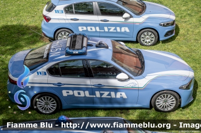 Alfa Romeo Nuova Giulia
Polizia di Stato
Squadra Volante
Allestimento FCA
POLIZIA M7667
Parole chiave: Alfa-Romeo Nuova_Giulia POLIZIAM7667