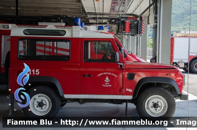 Land-Rover Defender 90
Vigili del Fuoco
Distretto di Riva del Garda
Corpo Volontario di Arco (TN)
VF K81 TN
Parole chiave: Land-Rover Defender _90 VFK81TN