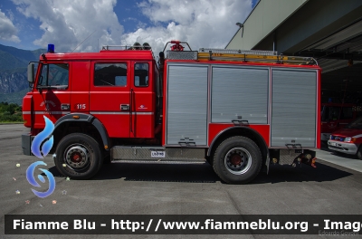 Iveco 190-32 TurboTech
Vigili del Fuoco
Distretto di Riva del Garda
Corpo Volontario di Arco (TN)
AutoPompaSerbatoio allestimento Baribbi
Riallestita Bai
VF A13 TN
Parole chiave: Iveco 190-32_TurboTech VFA13TN