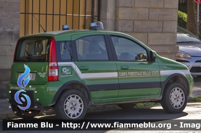 Fiat Nuova Panda 4x4 Climbing I serie
Corpo Forestale dello Stato
CFS 658 AF
Parole chiave: Fiat Nuova_Panda_4x4_Climbing_Iserie CFS658AF