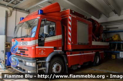 Iveco EuroTech 180E34
Vigili del Fuoco
Corpo Permanente di Trento
VF D31 TN
Parole chiave: Iveco EuroTech_180E34 VFD31TN