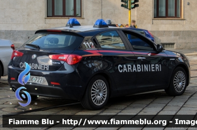 Alfa-Romeo Nuova Giulietta restyle
Carabinieri
III Battaglione Lombardia
Compagnia di Intervento Operativo
CC DK 722
Parole chiave: Alfa-Romeo Nuova_Giulietta_restyle CCDK722