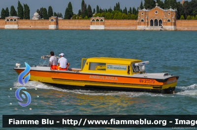 Idroambulanza
Azienda ULSS 12 Veneziana
118 Venezia Emergenza
6V 23573
Parole chiave: Idroambulanza