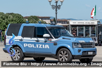 Land-Rover Discovery 4
Polizia di Stato
XIII Reparto Mobile Firenze
allestimento Marazzi
POLIZIA M2751
Parole chiave: Land-Rover Discovery_4 POLIZIAM2751