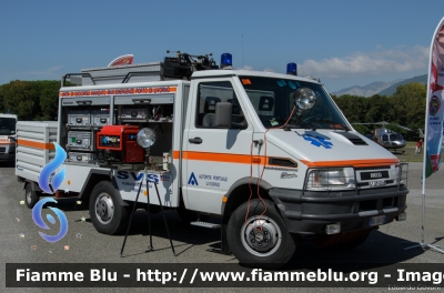 Iveco Daily 35-10 4x4 II serie
Società Volontaria di Soccorso Livorno
Unità Maxi Emergenze 
Autorità Portuale Livorno
Allestimento Iveco Magirus
Parole chiave: Iveco Daily_35-10_4x4_IIserie HEMS_2013