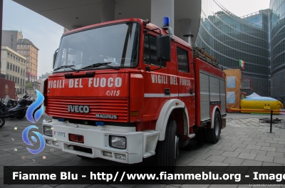 Iveco TurboTech 190-26
Vigili del Fuoco
Comando Provinciale di Milano
AutoPompaSerbatoio allestimento Iveco-Magirus
VF 17773
Parole chiave: Iveco TurboTech_190-26 VF17773 SantaBarbara_2015_Milano