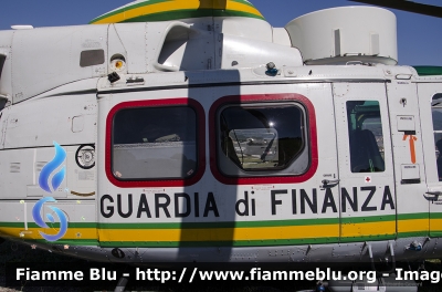 Agusta Bell AB412 HP
Guardia di Finanza
Servizio Aereonavale
GF 208
Parole chiave: Agusta-Bell AB412_HP HEMS_2013