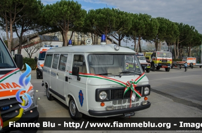 Fiat 238 E
Misericordia di San Vincenzo (LI)
*Veicolo storico*
Parole chiave: Fiat 238_E Ambulanza