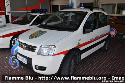 Fiat Nuova Panda 4x4 Climbing I serie
Repubblica di San Marino
Polizia Civile
RSM Polizia 156
Parole chiave: Fiat Nuova_Panda_4x4_Climbing_Iserie RSMPolizia156