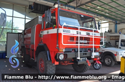 Iveco 90PC
Repubblica di San Marino
Polizia Civile
Sezione Antincendio
RSM POLIZIA 045
Parole chiave: Iveco 90PC RSMPOLIZIA045