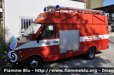 Iveco Daily I serie
Repubblica di San Marino
Polizia Civile
Sezione Antincendio
POLIZIA 017
Parole chiave: Iveco Daily_Iserie POLIZIA017