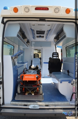 Fiat Ducato X250
Veicolo dimostrativo di Mariani Fratelli
Parole chiave: Fiat Ducato_X250 Ambulanza HEMS_2013