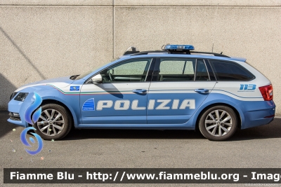 Skoda Octavia Wagon V serie
Polizia di Stato
Polizia Stradale
Polizia Autostradale
 in servizio sulla rete Autovia Padana
Allestimento Focaccia
Decorazione Grafica Artlantis
POLIZIA M3722
Parole chiave: Skoda Octavia_Wagon_Vserie POLIZIAM3722 Reas_2019