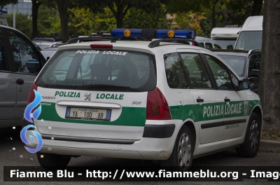 Peugeot 307 Stationwagon
Polizia Locale Sesto ed Uniti (CR)
POLIZIA LOCALE YA 100 AB
Parole chiave: Peugeot 307_Stationwagon POLIZIALOCALEYA100AB Reas_2013