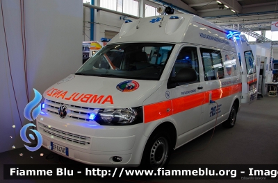 Volkswagen Transporter T5 Restyle
Associazione Nazionale Carabinieri
Valle del Chiese
Postazione di Vobarno
Allestita Orion
Parole chiave: Volkswagen Transporter_T5_Restyle Ambulanza Reas_2013