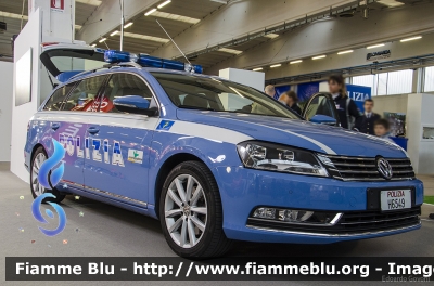 Volkswagen Passat Variant VII serie
Polizia di Stato
Polizia Stradale
In servizio sull'Autostrada A21 Brescia - Piacenza
Allestimento Bertazzoni
POLIZIA H6549
In esposizione al Reas 2013
Parole chiave: Volkswagen Passat_Variant_VIIserie POLIZIAH6549