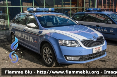 Skoda Octavia Wagon IV serie
Polizia di Stato
Polizia Stradale in servizio sulla rete autostradale di Autostrade per l'Italia
Seconda fornitura con la nuova livrea
Allestite Focaccia
Decorazione Grafica Artlantis
POLIZIA M0420
Parole chiave: Skoda Octavia_Wagon_IVserie POLIZIAH0420 Motor_Show_2016