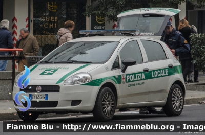 Fiat Grande Punto
Polizia Locale di Milano
Codice Automezzo: 283
Parole chiave: Fiat Grande_Punto