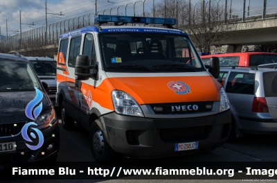 Iveco Daily IV serie restyle
Croce Bianca Provinciale Bolzano - Weisses Landesleitung Kreuz Bozen
Protezione Civile - Zivilischutz
PC ZS 0J7
Parole chiave: Iveco Daily_IVserie_restyle PCZS0J7