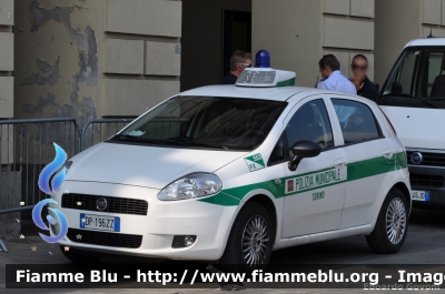 Fiat Grande Punto
Polizia Municipale Torino
Parole chiave: Fiat Grande_Punto