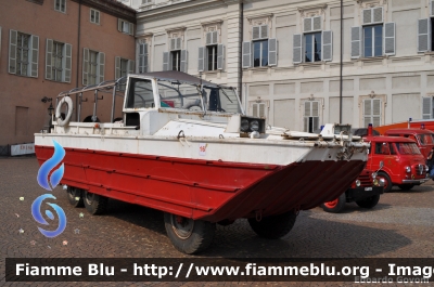 Gmc Dukw-353 "Duck"
Vigili del Fuoco
Colonna Mobile Emilia Romagna
VF 7840 
Parole chiave: Gmc Dukw-353 Duck VF7840 Raduno_ANVVF_2011