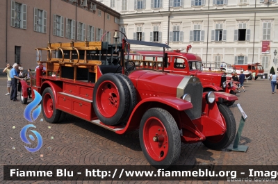 SPA 25 C/12
Vigili del Fuoco
Collezione del Comando Provinciale di Torino
Automezzo storico allestimento Drouville-Bergomi
VF 264
Parole chiave: SPA 25_C/12 VF264 Raduno_ANVVF_2011