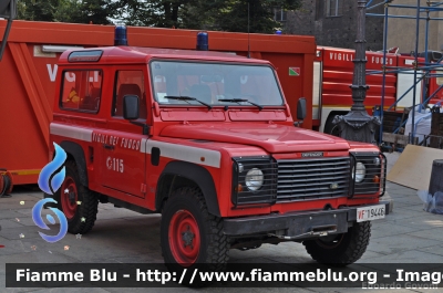 Land Rover Defender 90
Vigili del Fuoco
Comando Provinciale di Torino
VF 19446
Parole chiave: Land-Rover Defender_90 VF19446 Raduno_ANVVF_2011